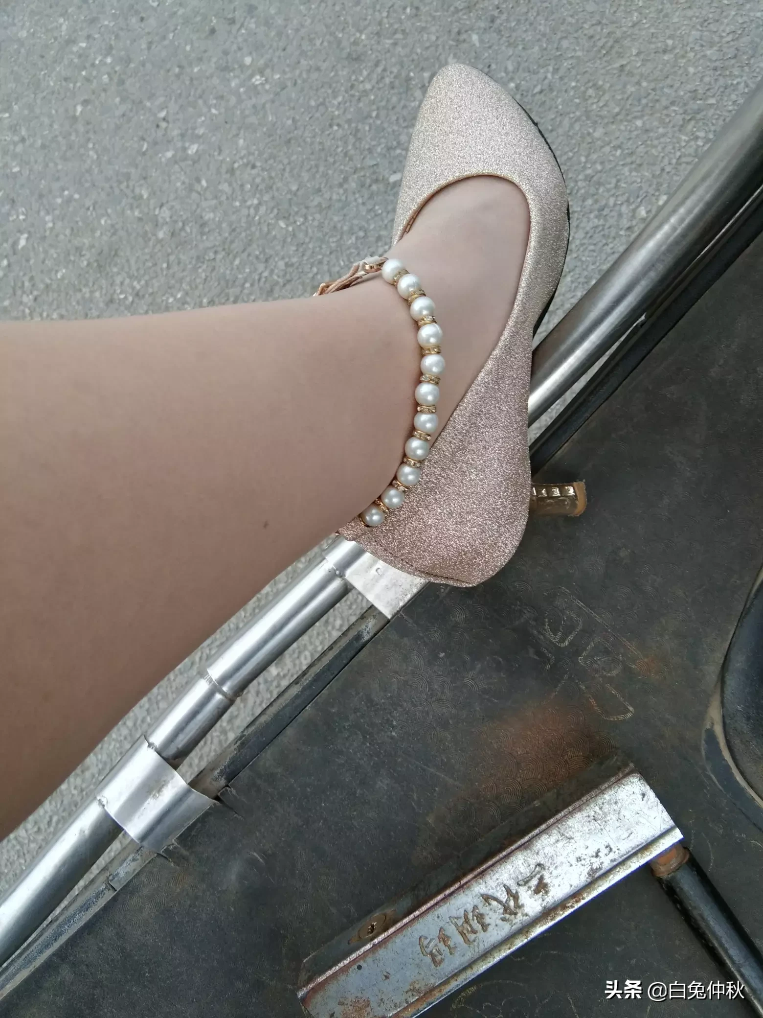 在男人眼中女人穿什么样的鞋子最好看?最有女人味?