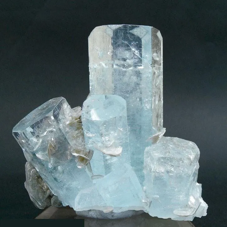 海蓝宝石是什么成份?