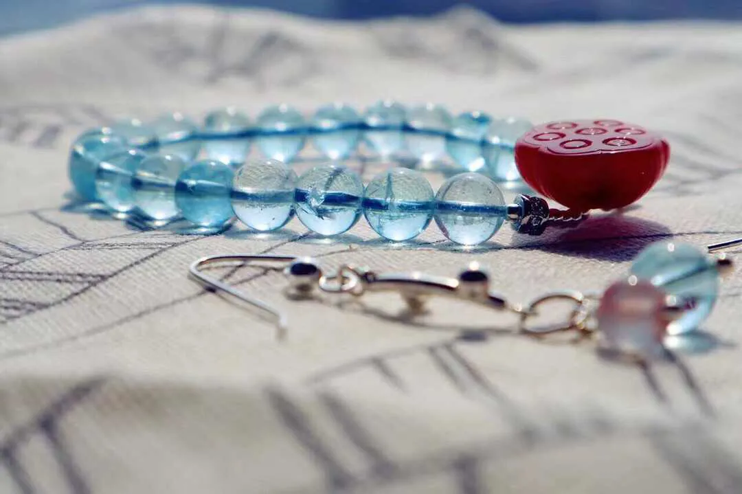 海蓝宝石是什么成份?