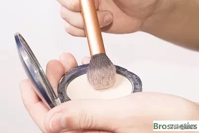 新手如何学习彩妆?