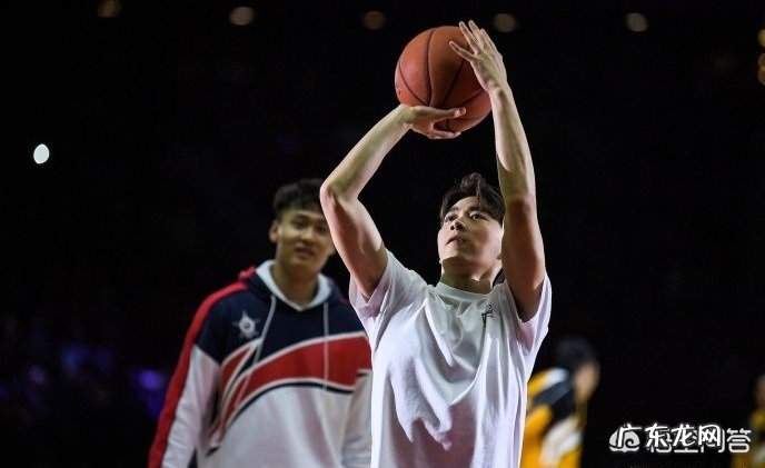 女生眼里男生哪种行为最性感撩人?