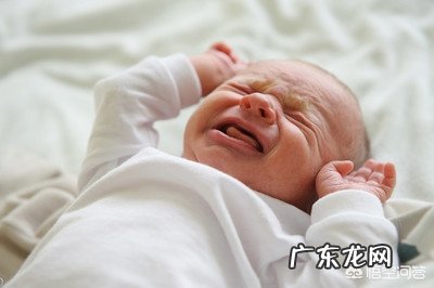 刚出生的宝宝都必须得哭吗?有没有不哭,宝宝还很正常的?
