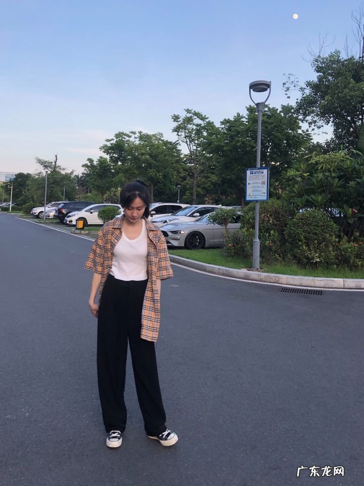 淘宝上有哪些看起来高级,价格却不贵的女装店?