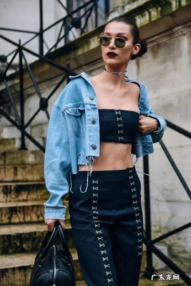 如何把牛仔外套穿出与众不同的感觉?