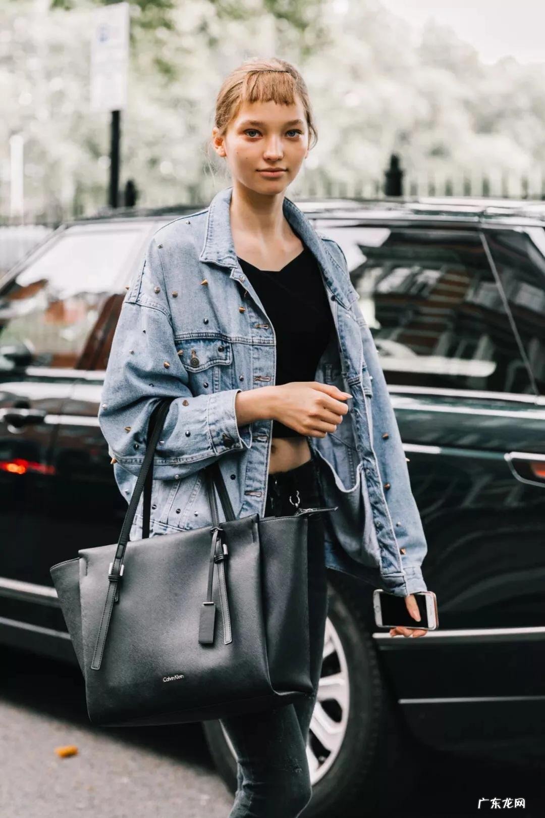 如何把牛仔外套穿出与众不同的感觉?