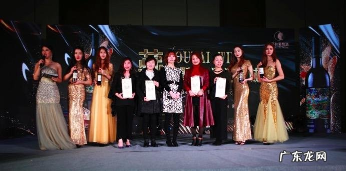 考察茅台酒厂的风水师