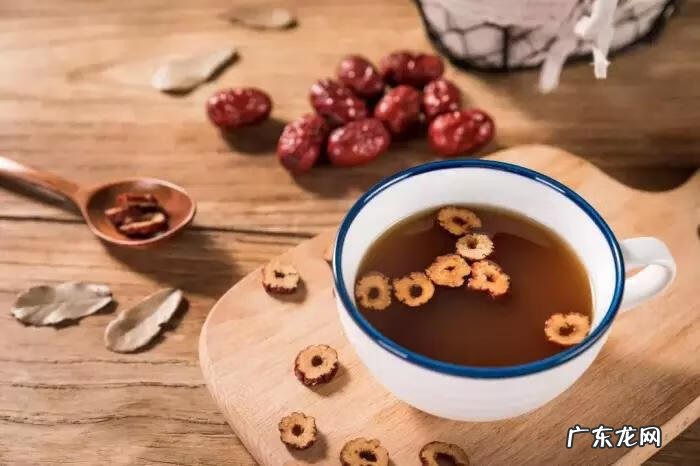 血虚吃什么补最快 血虚吃什么好得快些