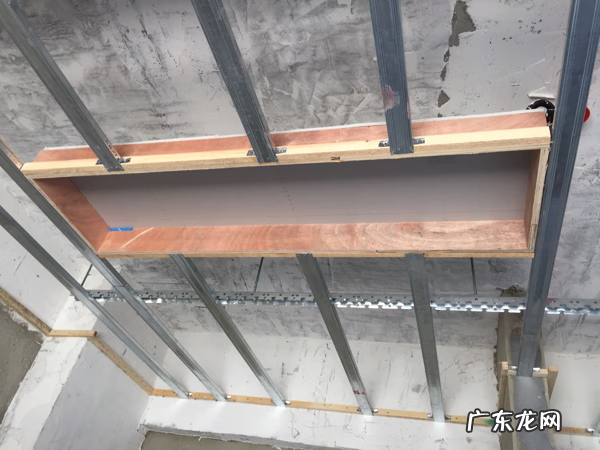 小客厅吊棚 楼房吊棚用什么材料