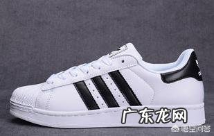 为什么那么多人喜欢匡威，很多人说是人手必备帆布鞋？