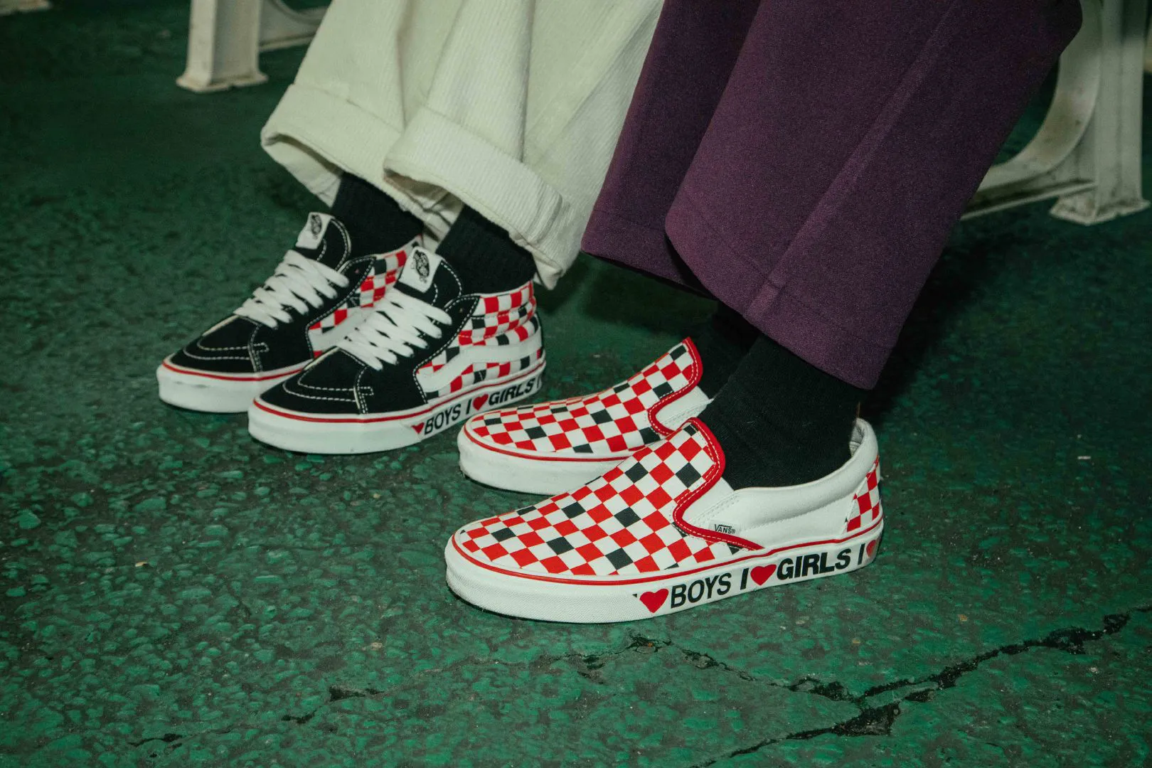 为什么那么多人喜欢匡威，很多人说是人手必备帆布鞋？