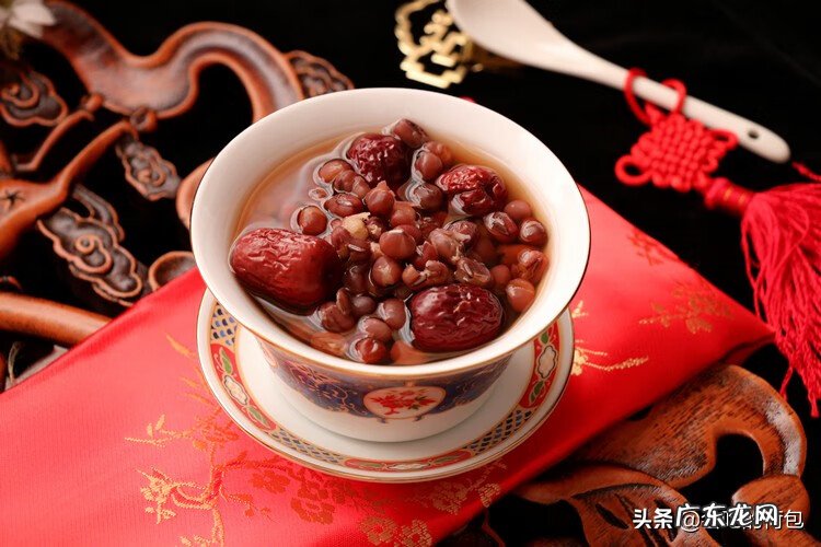 红枣的食用方法 红豆和红枣的功效与作用及食用方法