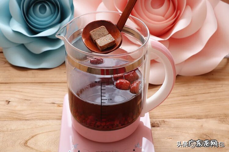 红枣的食用方法 红豆和红枣的功效与作用及食用方法