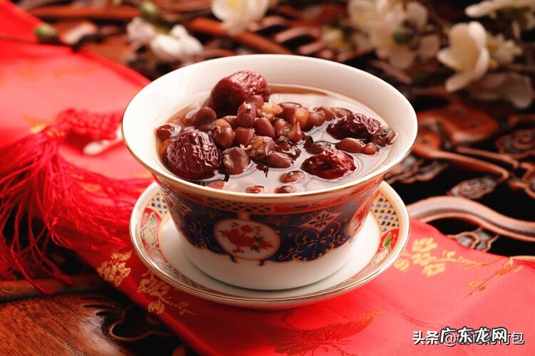 红枣的食用方法 红豆和红枣的功效与作用及食用方法