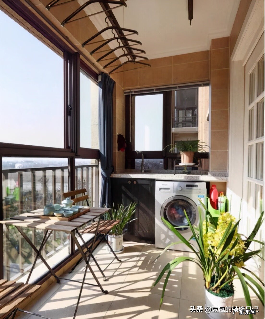 床头中间有插座风水 房间插排怎么布置