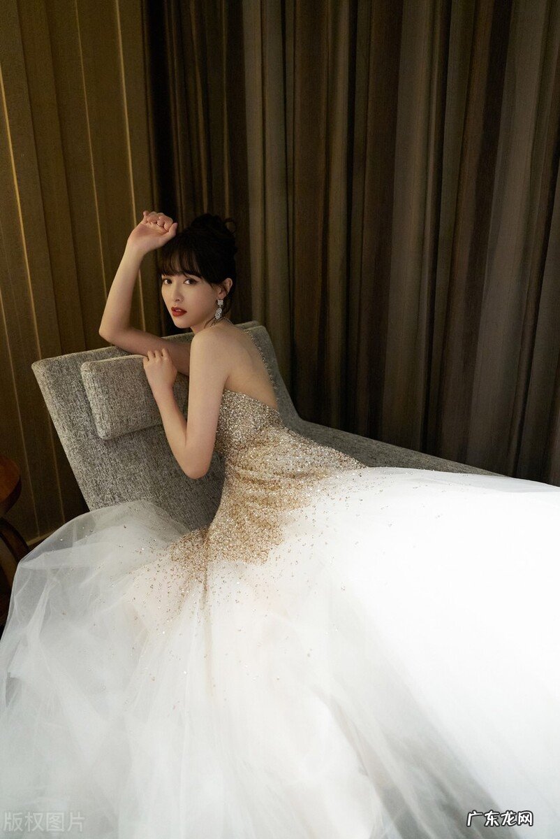 大家好,你们喜欢什么明星,为什么?我喜欢杨紫、杨幂、迪丽热巴?