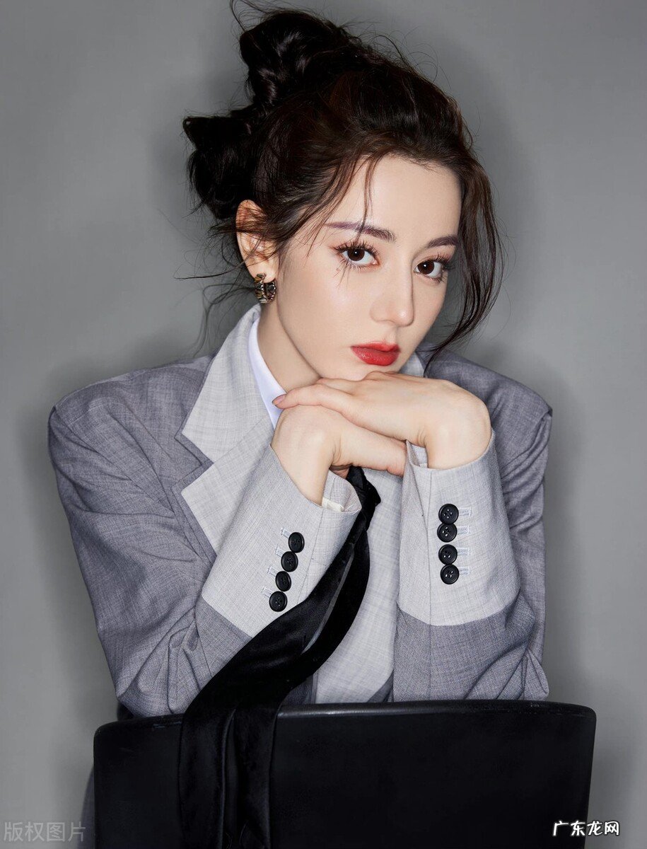 大家好,你们喜欢什么明星,为什么?我喜欢杨紫、杨幂、迪丽热巴?