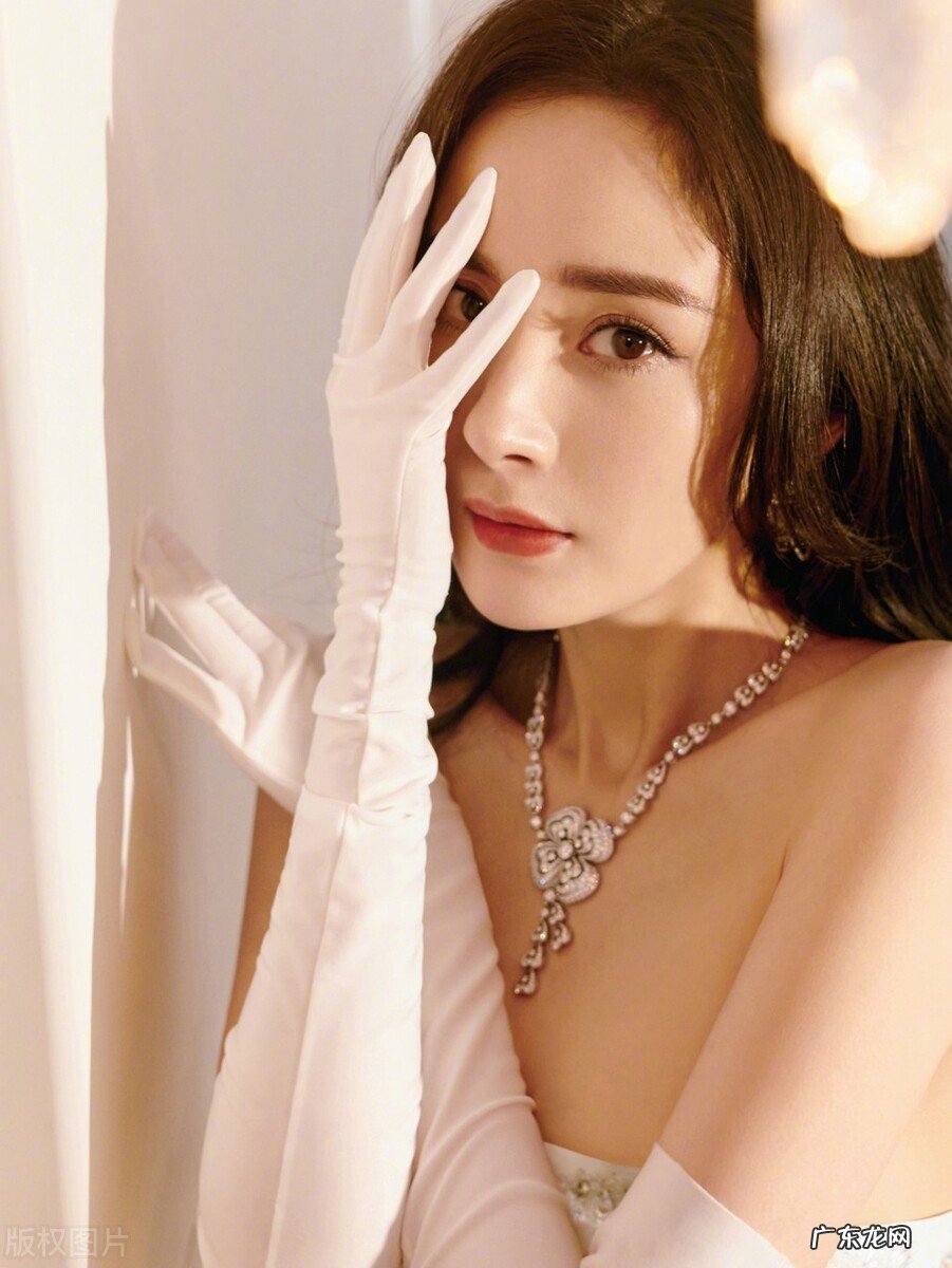 大家好,你们喜欢什么明星,为什么?我喜欢杨紫、杨幂、迪丽热巴?