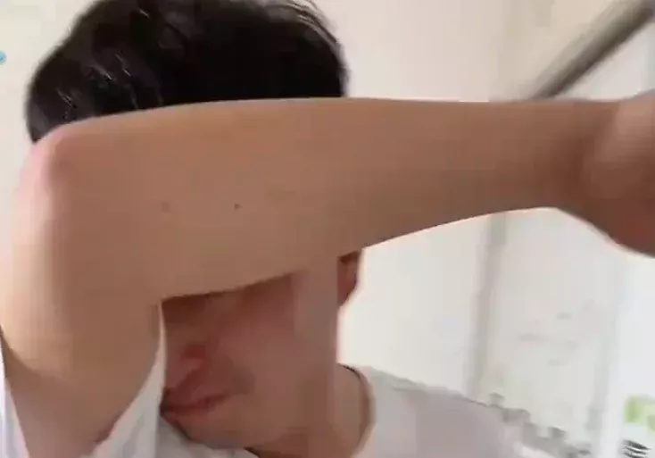 有没有被中学生的孩子气到不想活着的家长?