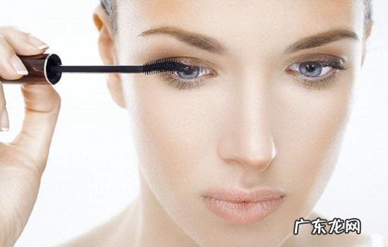 掉眼睫毛预示什么 眼睫断开风水好不好