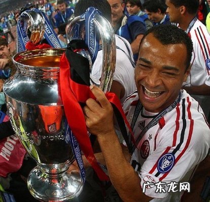 当今世界上,哪些国家的男子足球队称得上是“梦之队”?为什么?