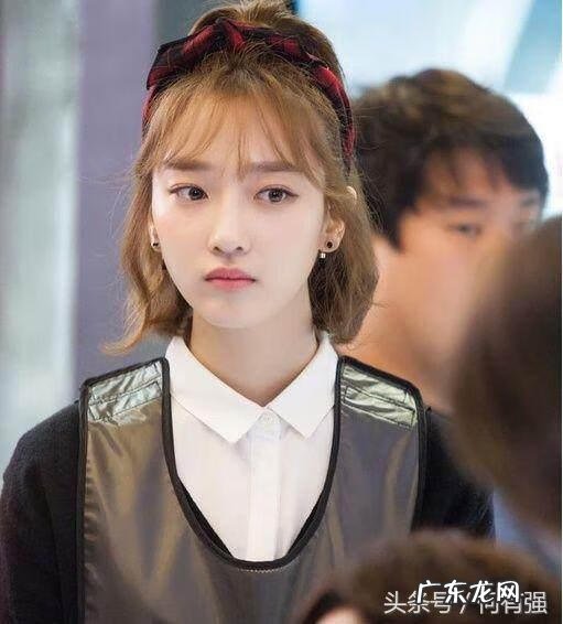 自己怎么给头发做柔顺 怎样让头发柔顺些