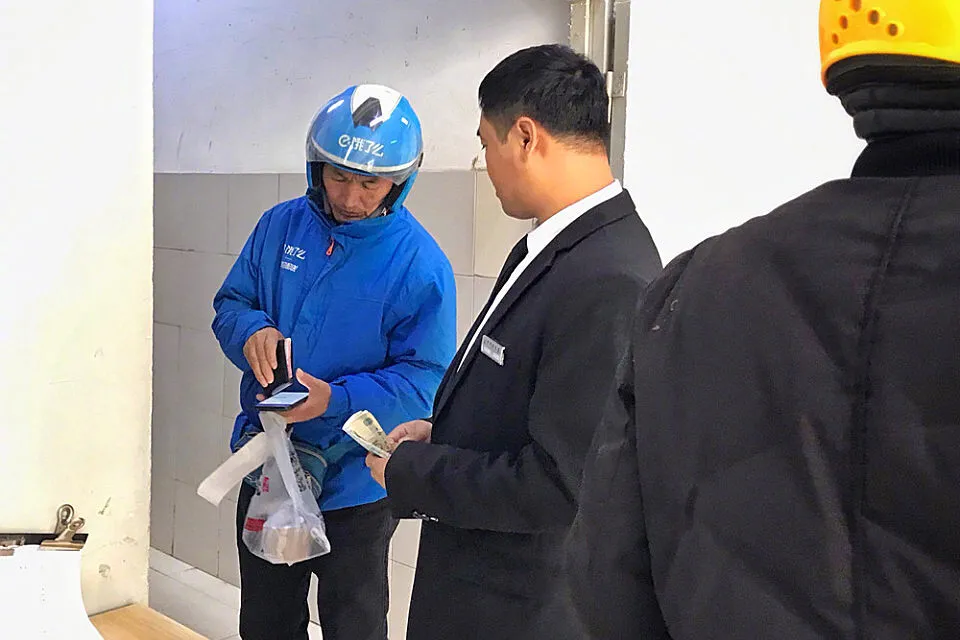 滴滴代驾跟送外卖比哪个收入高?