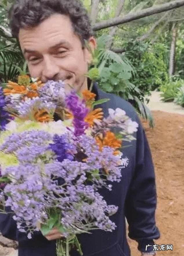 捏中指根部测怀孕的图片 掐中指测怀孕图解