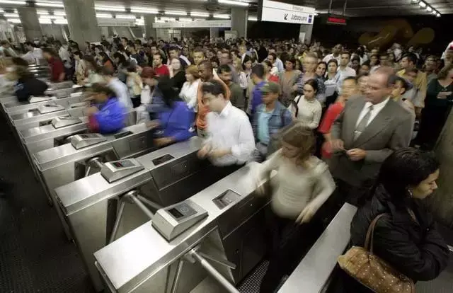 地铁的英语是什么 地铁的英文怎么说