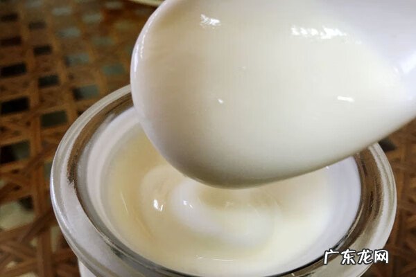长期喝酸奶有什么好处 一天中什么时候喝酸奶最好