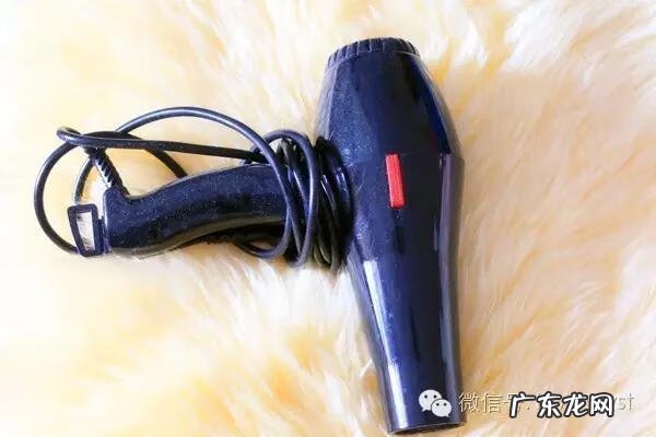 头发掉的厉害缺少什么元素 为什么头发掉的这么严重