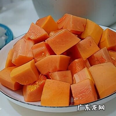 银耳莲子汤能丰胸吗 银耳汤可以丰胸吗?