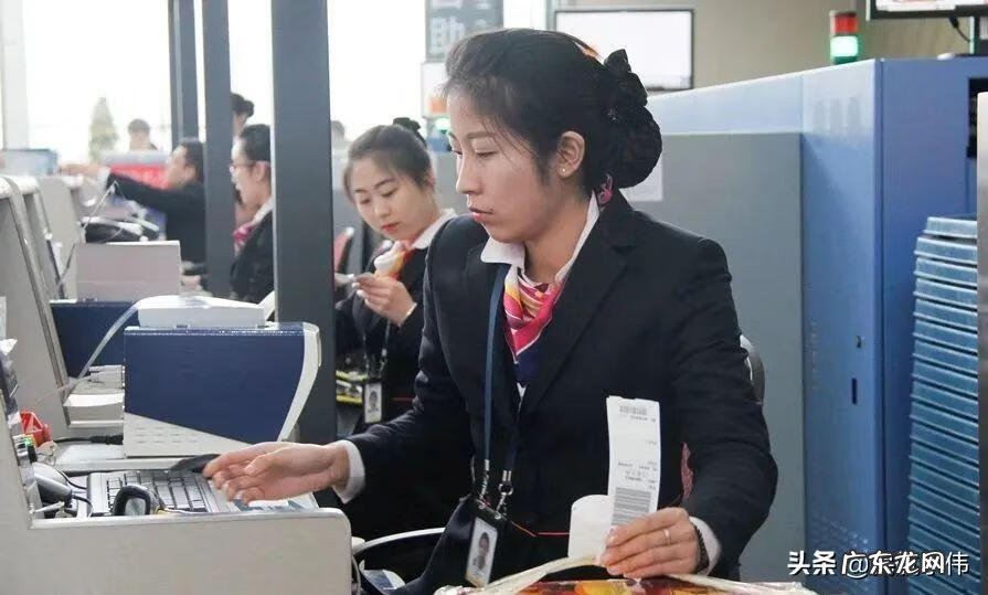 给个联系方式用英语怎么说 联系方式英文怎么说呢