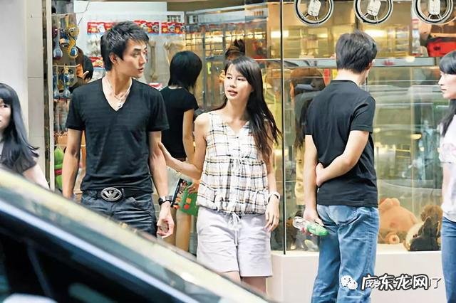 浮华是什么意思 走过浮华大地系列