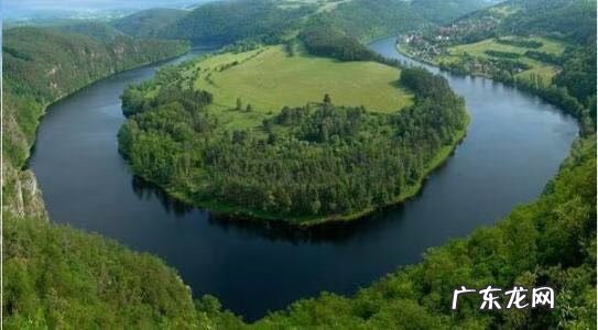 关于墓地风水的知识 中国古代选墓地风水