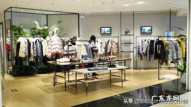 现在服装店流行什么装修 个性服装店装修设计