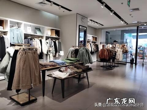 现在服装店流行什么装修 个性服装店装修设计
