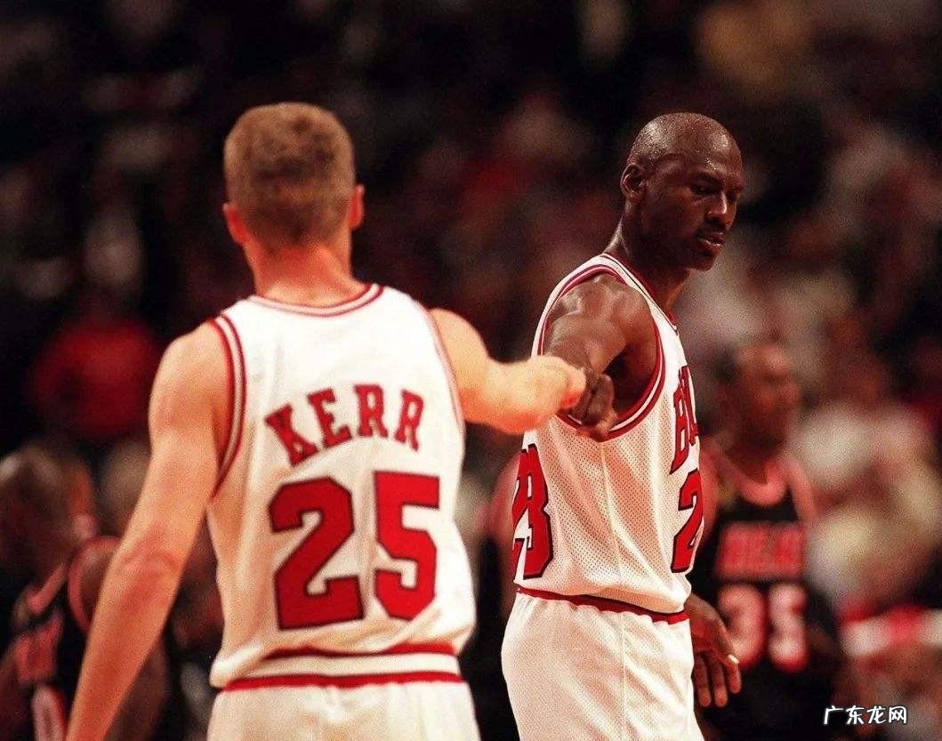 NBA“旧仇宿怨”系列3：科尔训练营一拳打醒乔丹