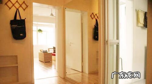 洗手池上面的镜子可以换地方吗 镜子如何改风水