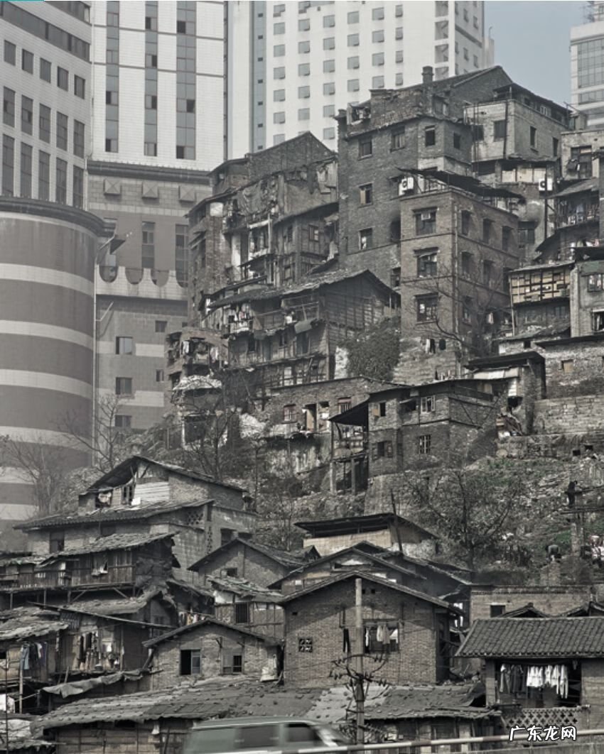 出门下坡回家上坡风水 楼房在上坡的位置风水