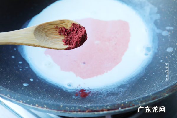 冰皮月饼的配方与制作方法 冰皮月饼的做法及配方窍门