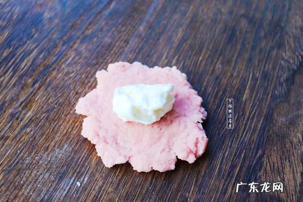 冰皮月饼的配方与制作方法 冰皮月饼的做法及配方窍门