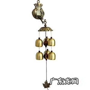 车的挂件放在车的什么位置好 汽车挂件风水