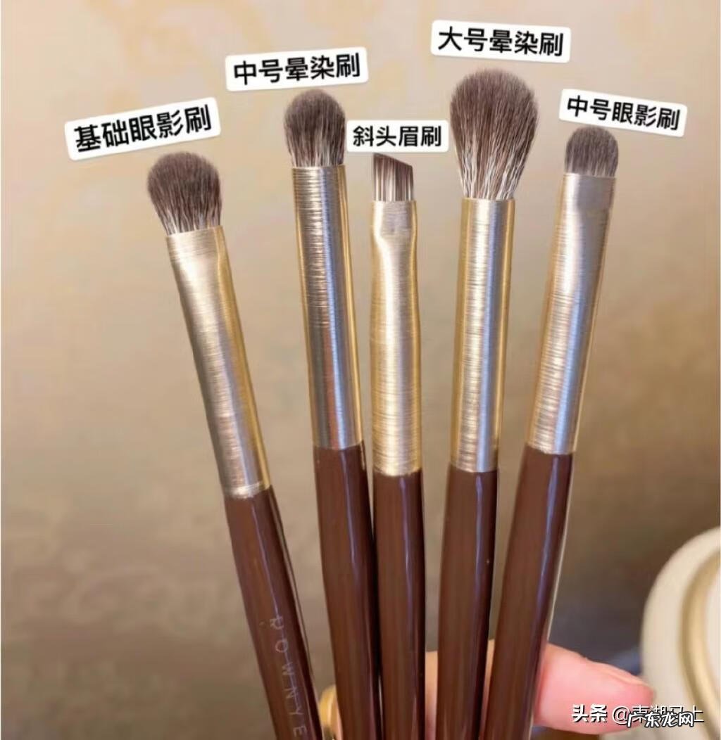 化妆的正确流程图 化妆的正确步骤初学者