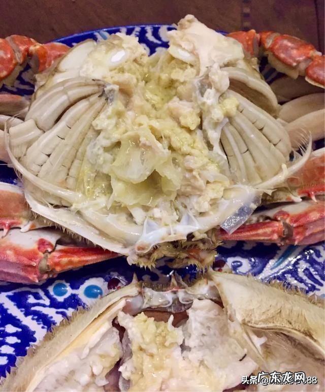 煮螃蟹是热水下锅还是冷水下锅?