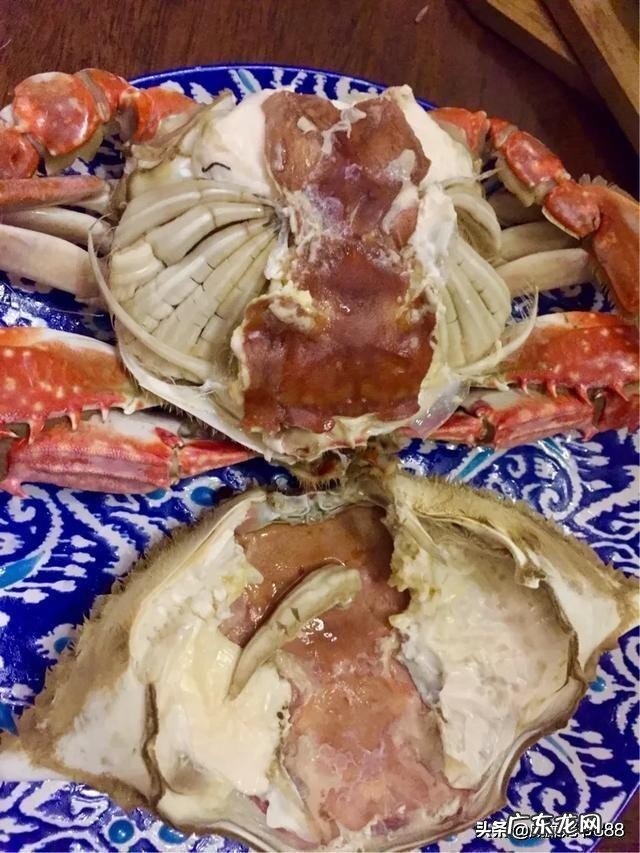 煮螃蟹是热水下锅还是冷水下锅?