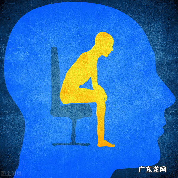 梦见四脚蛇进家里是什么预兆 梦见黑蛇进家是什么预兆