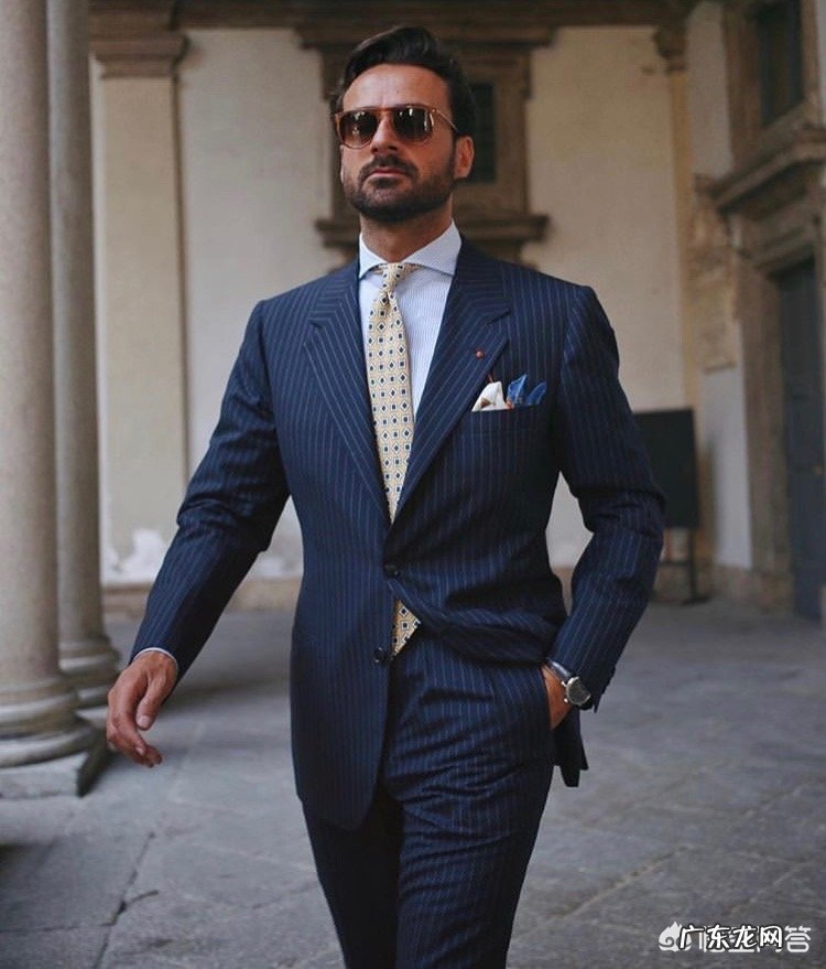 如何通过服装搭配技巧让自己变得更加有气场？