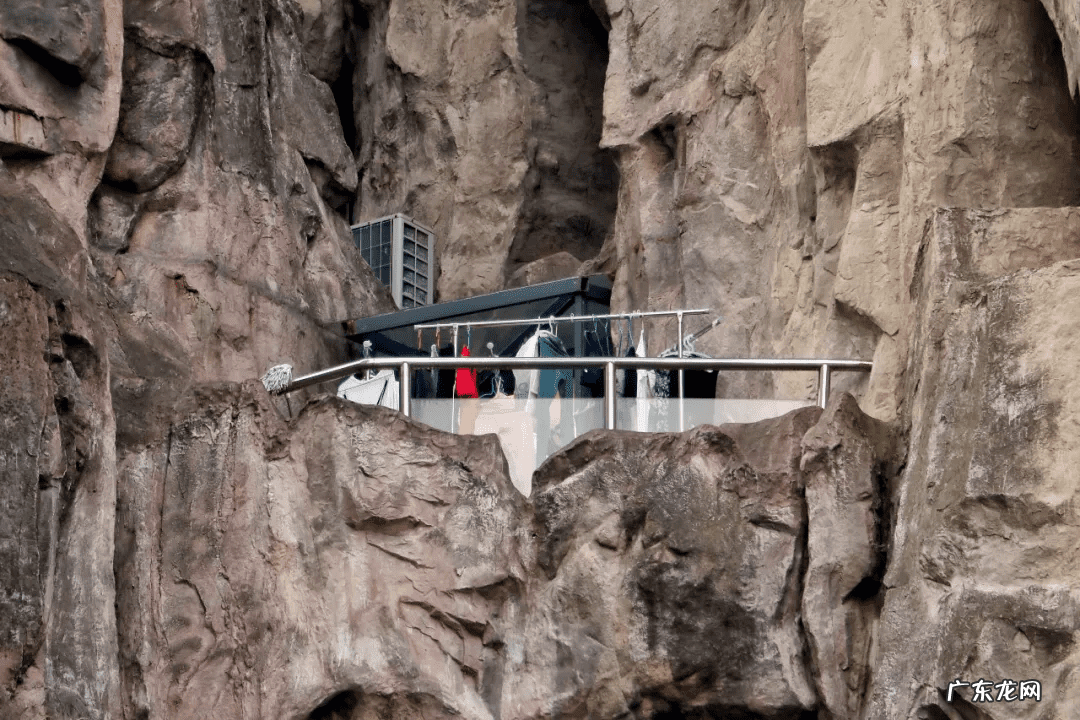 县政府后面的房子风水怎么样 住小区最前排风水好吗?