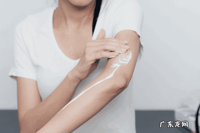 人在紫外线灯下多久有害 紫外线灯的使用及注意事项