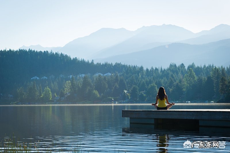 怎样减背部赘肉?